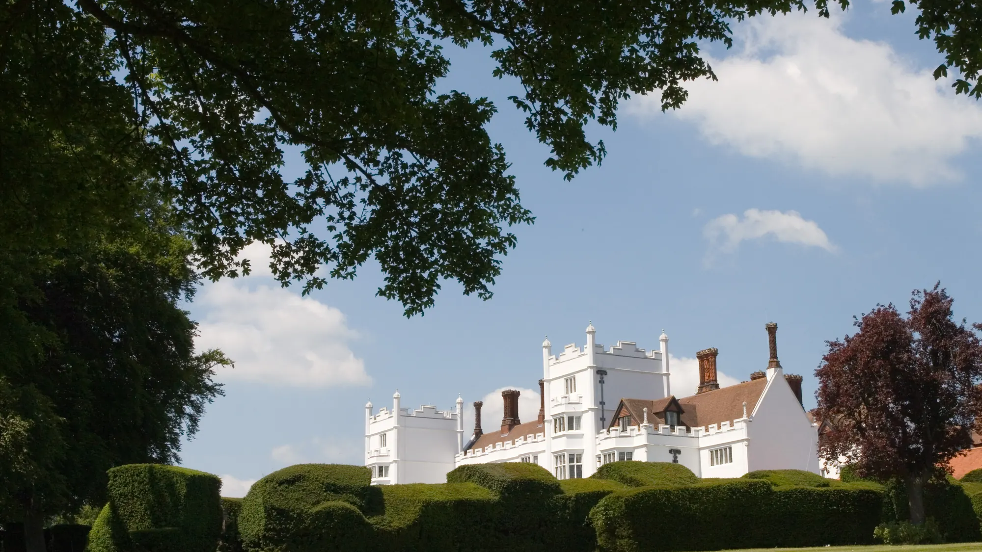 Macdonald Compleat Angler riverside wedding venue, Marlow