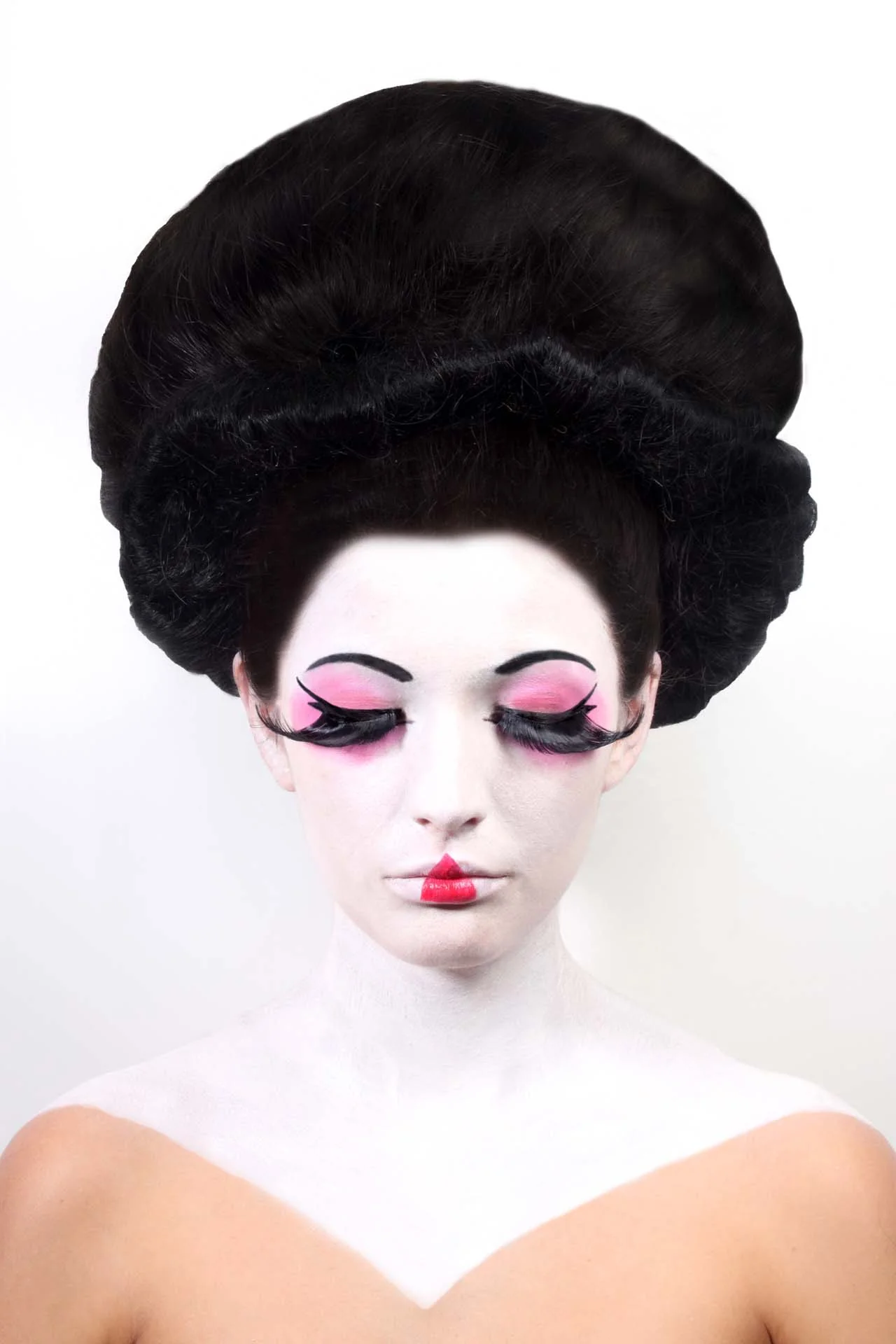 Photoshoot hair and makeup by Jade Victoria — editorial styling 73